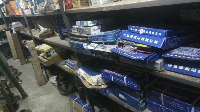 揭秘重庆进口发动机配件：品质与技术的双重保障